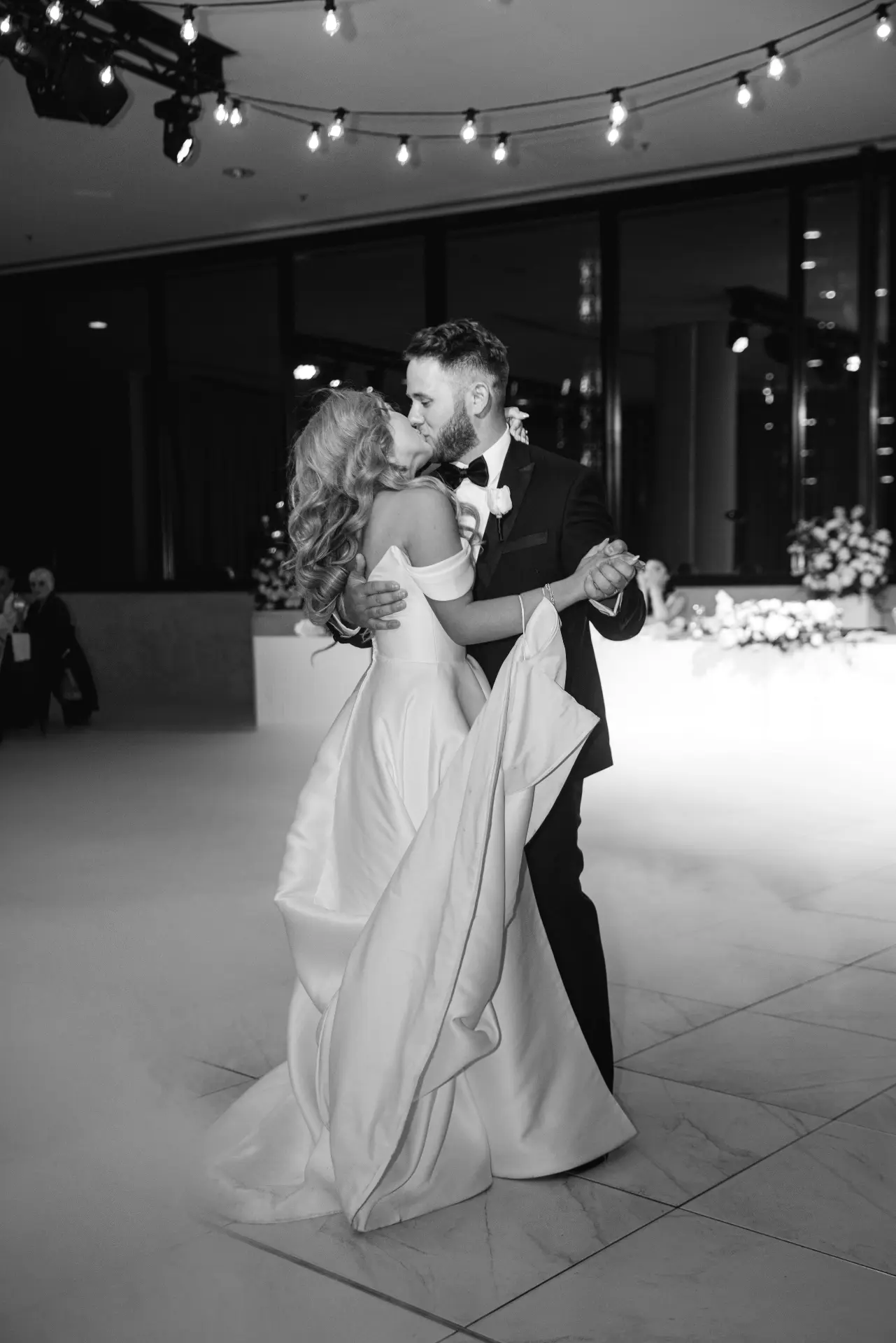 Wedding-Aerial-People-9