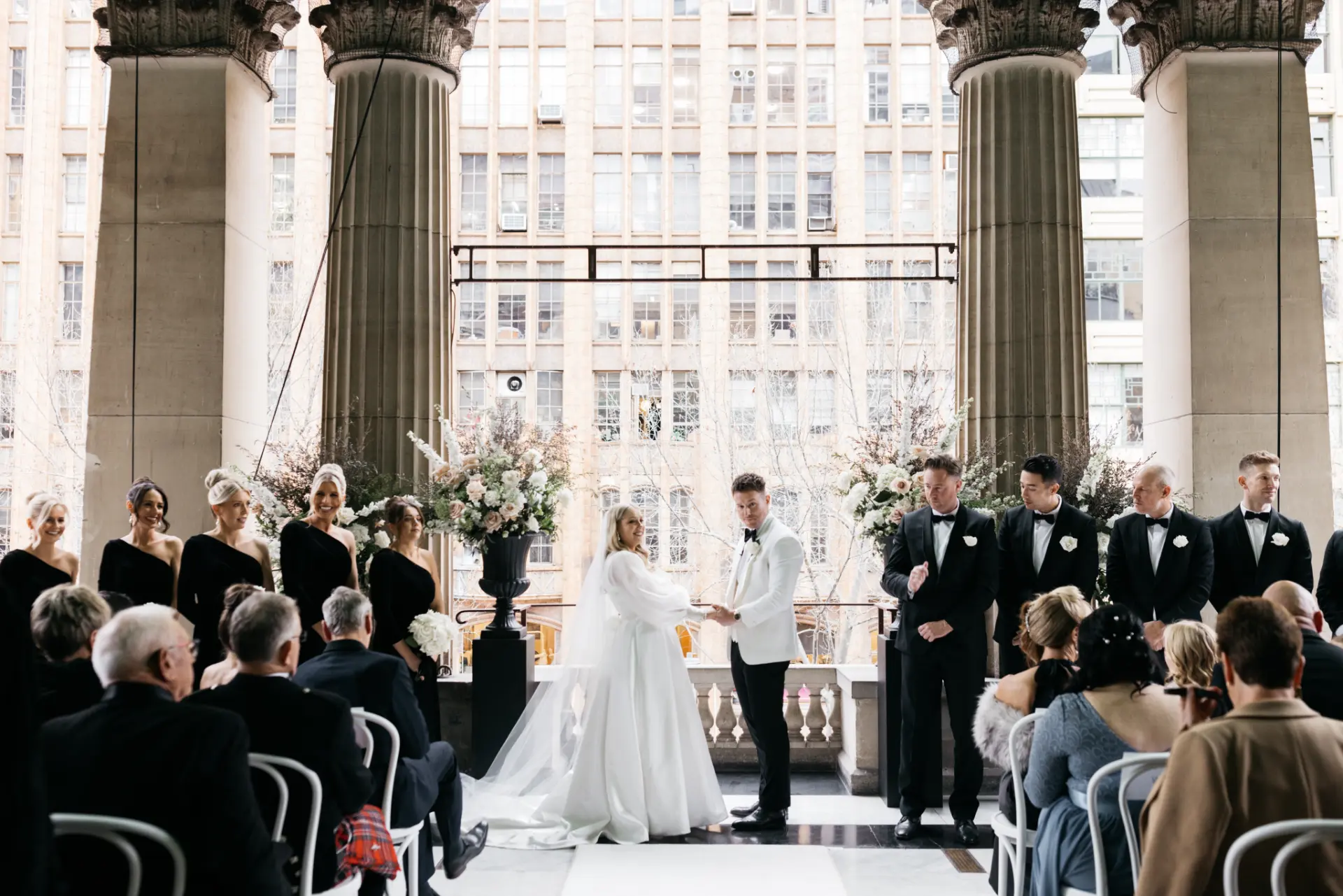 Wedding-MelbTownHall-PorticoBalcony-People-6